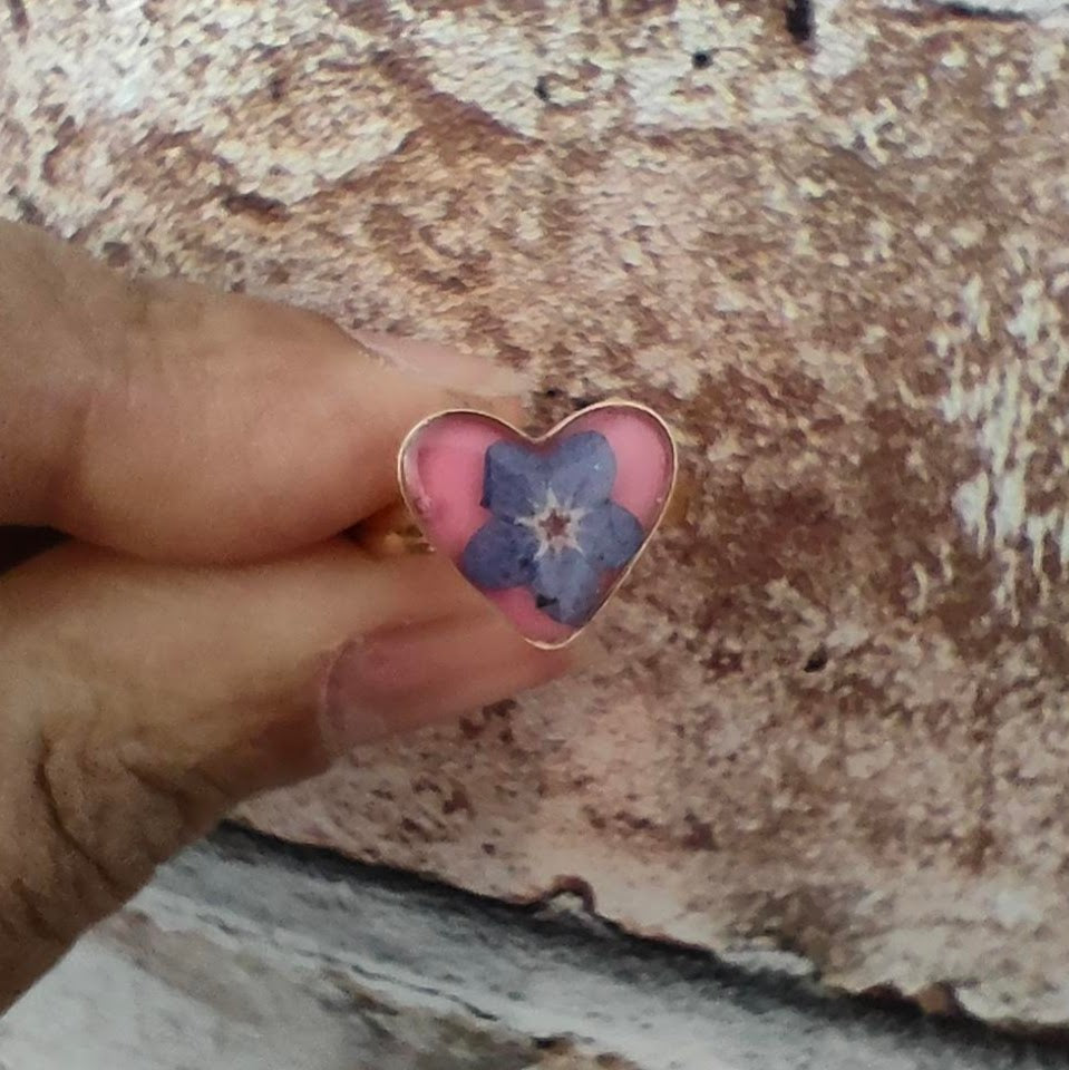 Forget-Me-Not Heart Resin Ring