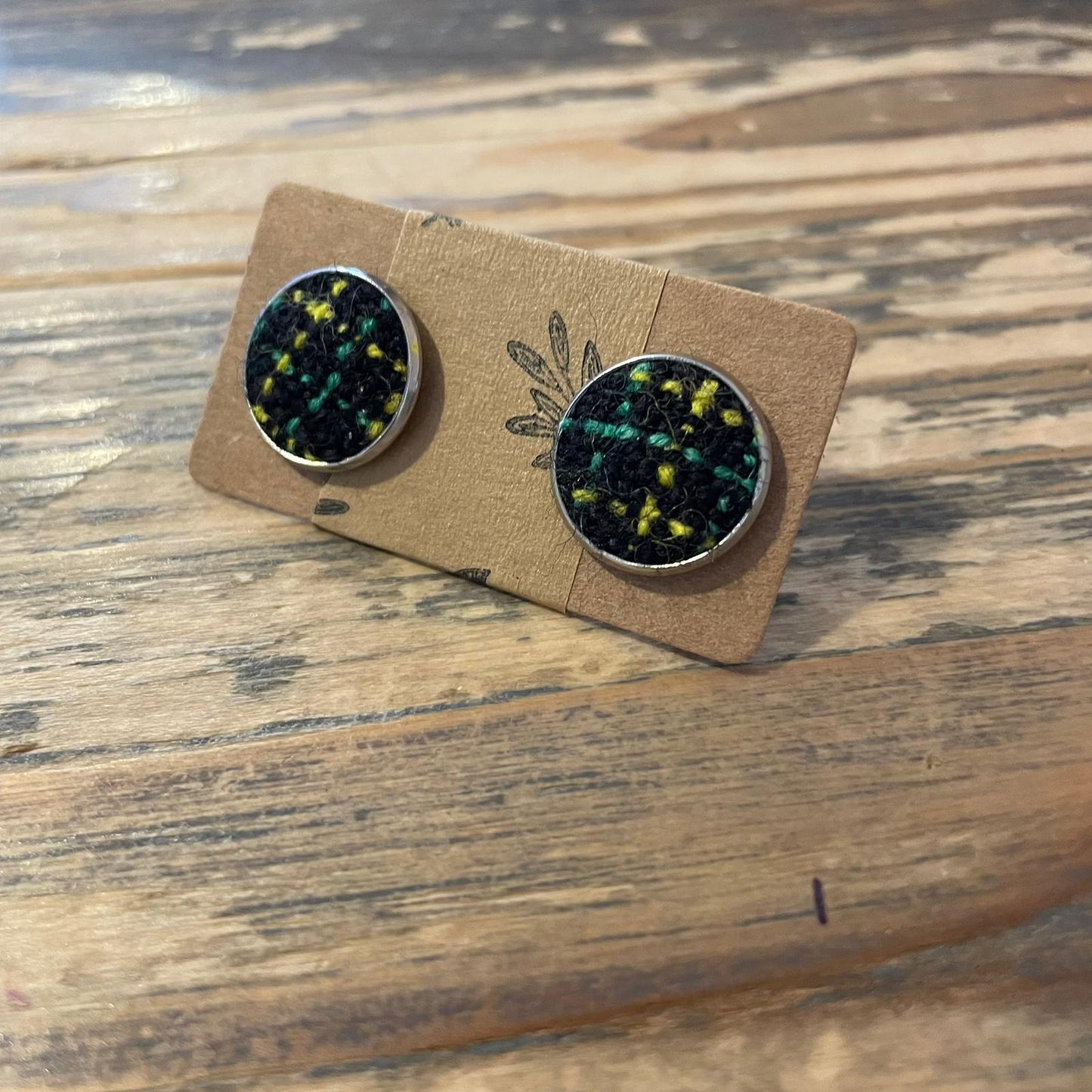 Small Stud Earrings Plaid Design